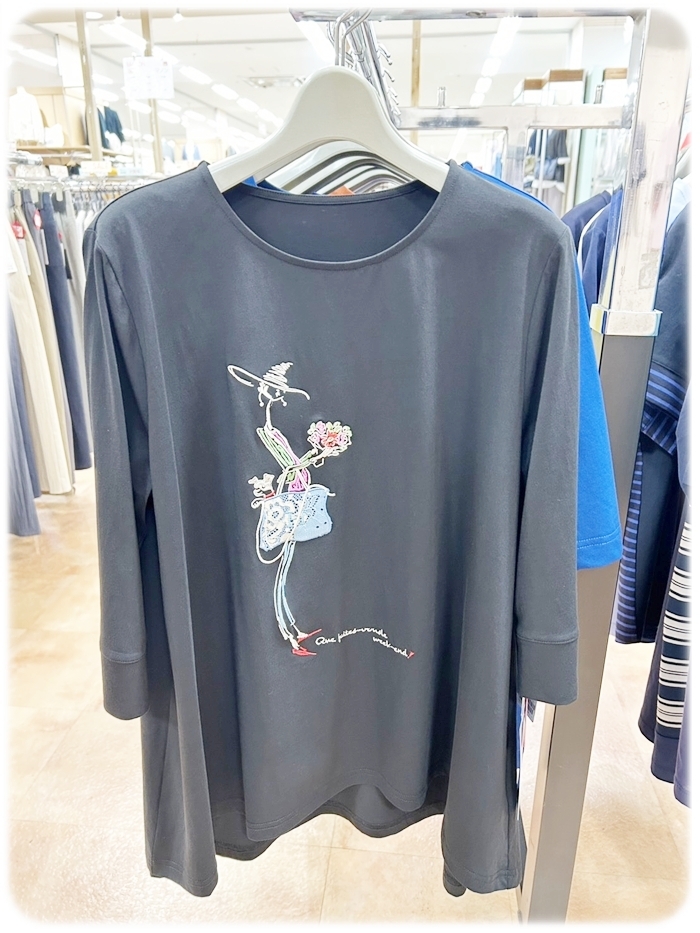 MANONマノンの刺繍入り婦人服トップス