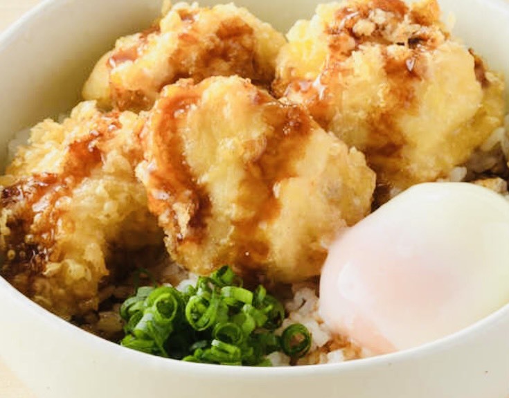 さと家 とり天温玉丼 750円