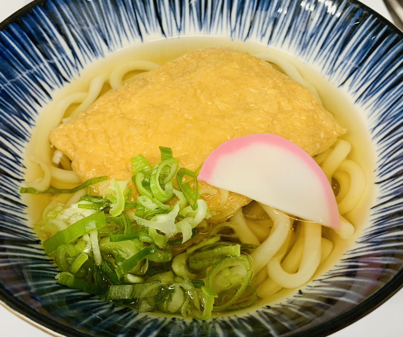 さと家 冷やしきつねうどん 580円