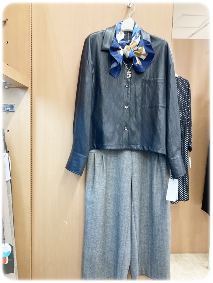 フォンターナ 秋のワンピース